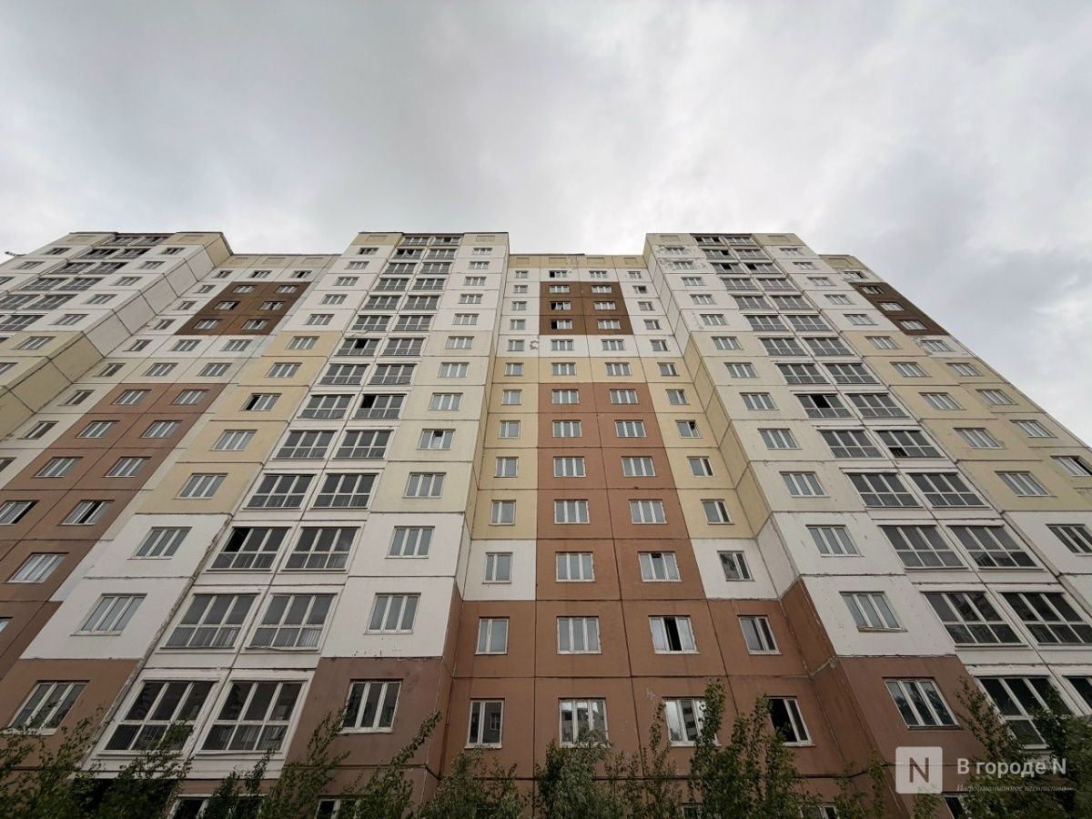 Опубликованы фотографии двух заброшенных недостроев на проспекте Гагарина - фото 1