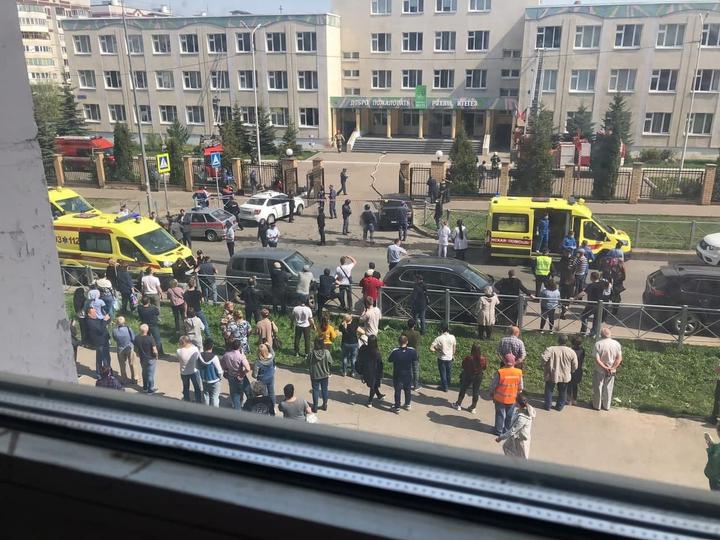 Мемориал погибшим при стрельбе в казанской школе организуют в Нижнем Новгороде 11 мая - фото 1