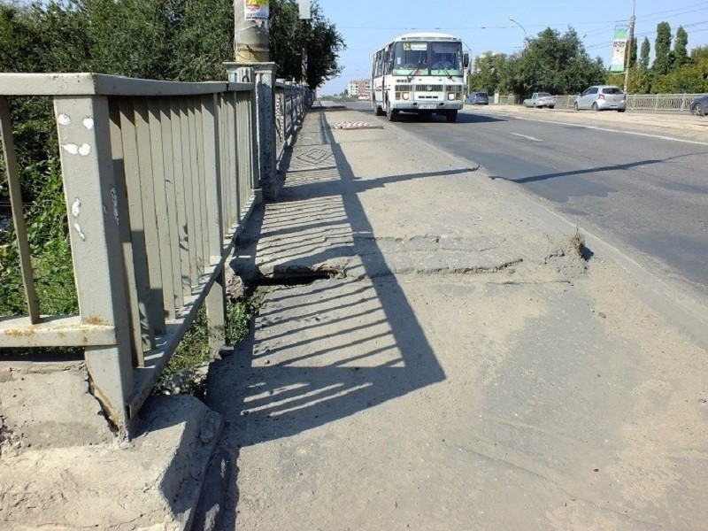 Два самых проблемных виадука в Воронеже решили отремонтировать в экстренном порядке - фото 1