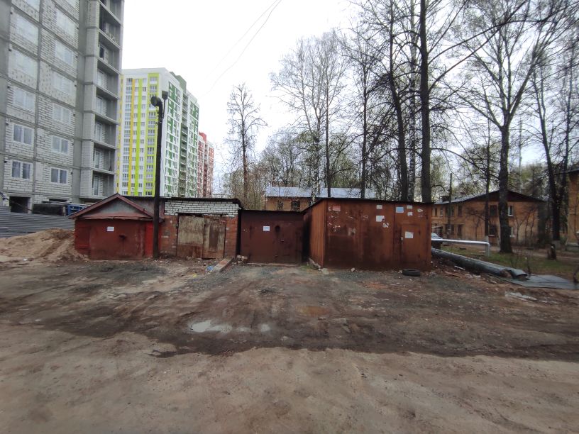 Незаконные гаражи снесли возле стадиона «Радий» в Нижнем Новгороде - фото 1