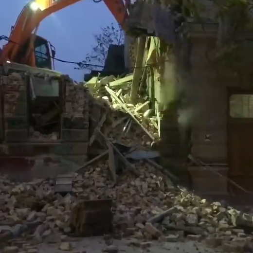 Четыре аварийных дома в Ростове снесли с грубыми нарушениями - фото 1