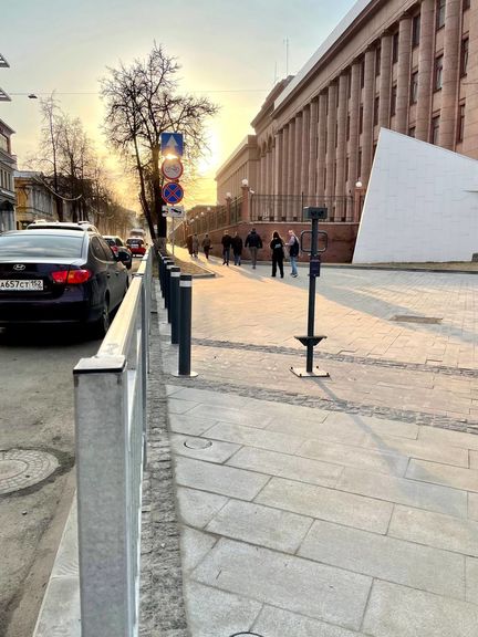 Клумбы установят вместо ограждения на пересечении Большой и Малой Покровской - фото 1