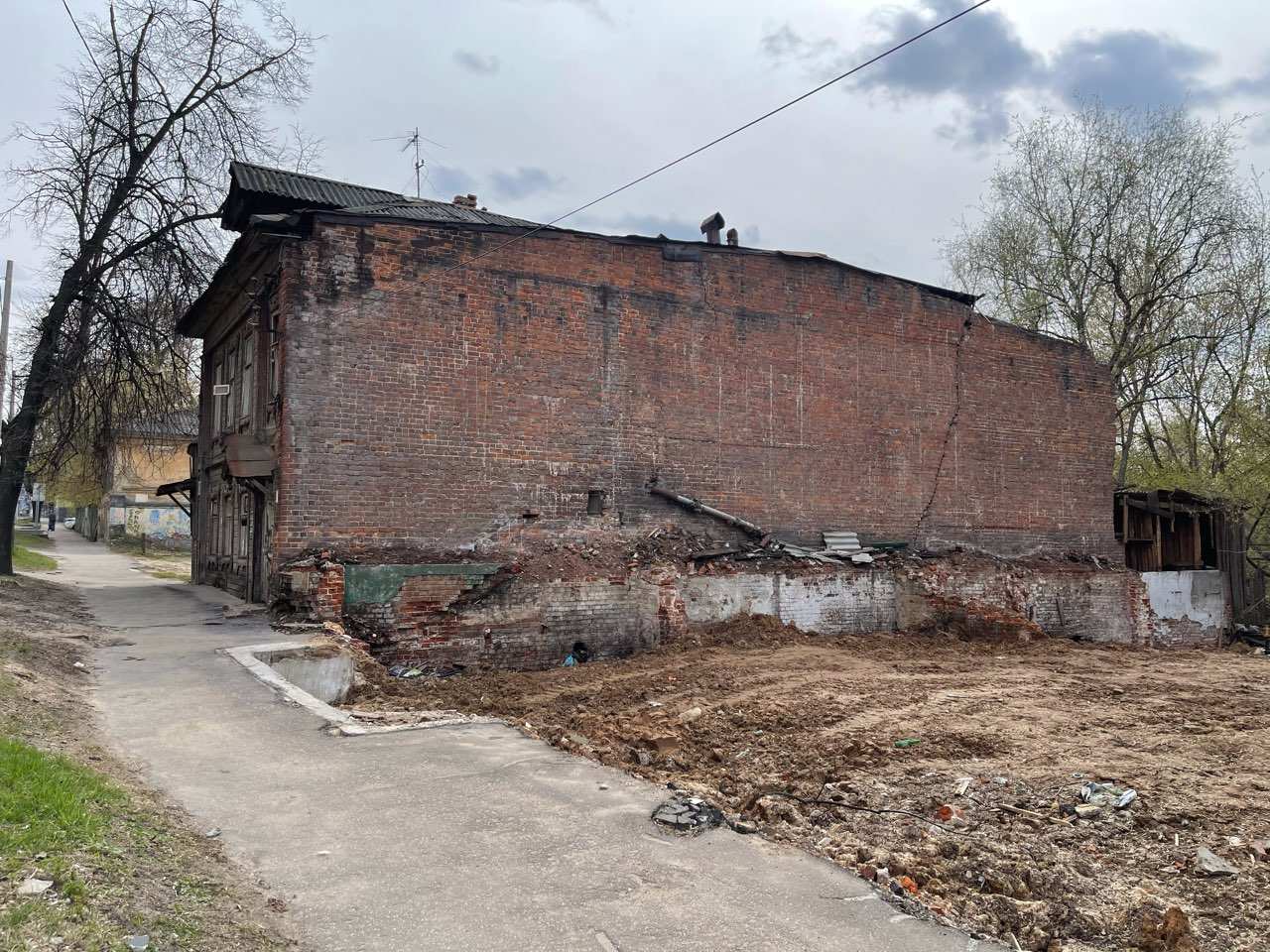 Минобороны передало властям Воронежа ветхие дома из бывшего военного  городка в мае 2023